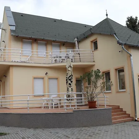 Erkel Panorama Apartman 3. Apartmán