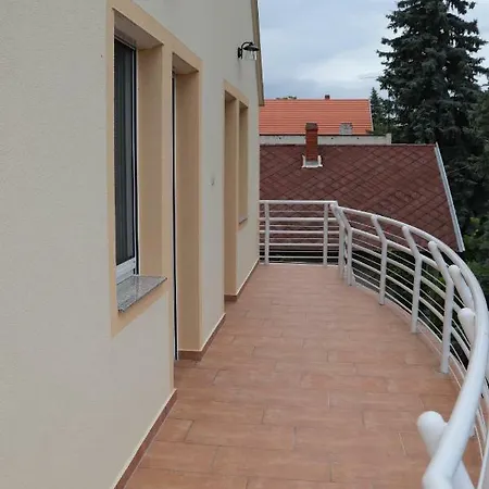 Apartment Erkel Panorama Apartman 3. Vonyarcvashegy