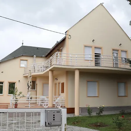 Erkel Panorama Apartman 3. Apartmán