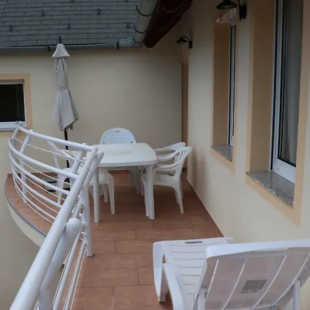 Erkel Panorama Apartman 3. Apartment Vonyarcvashegy